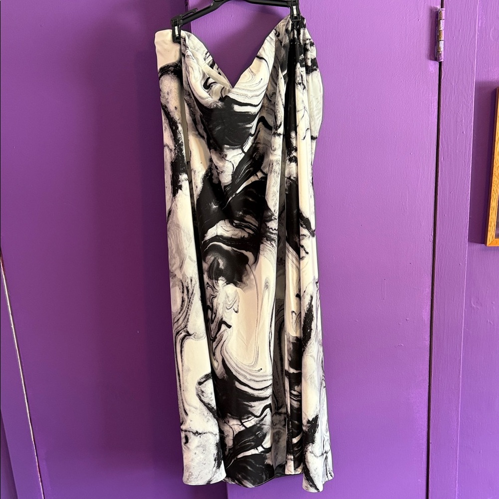 Black and white marbled skirt